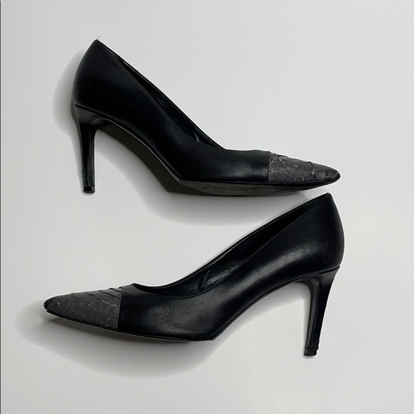 Saint Laurent, Python toe janis pumps - Picture 9 of 10